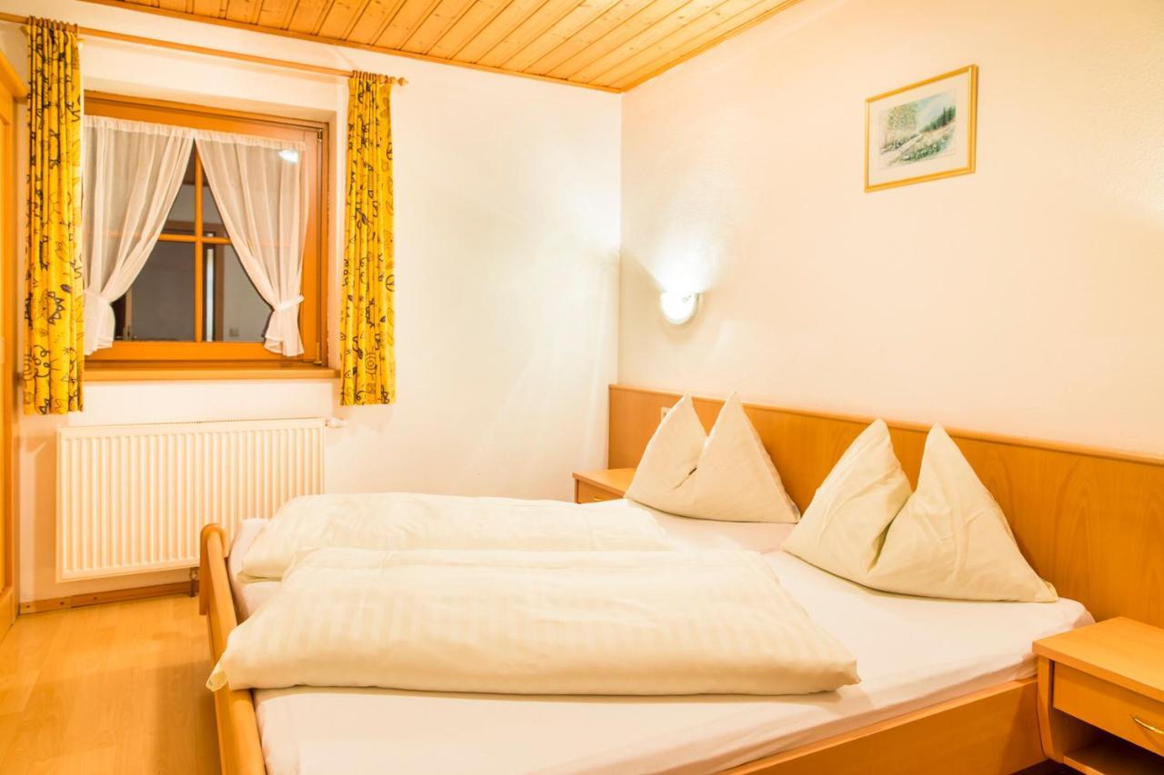 Hansalagut Farm stay