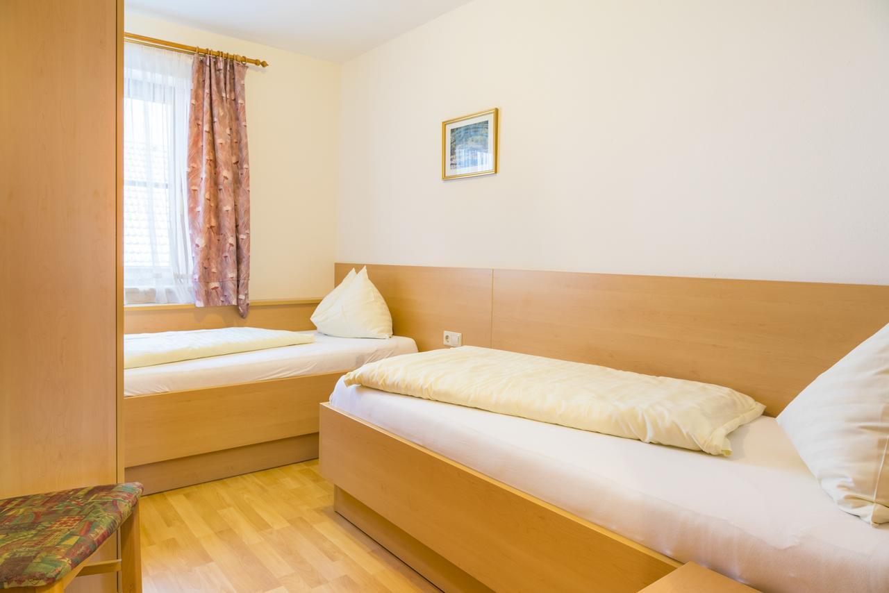 Hansalagut Farm stay